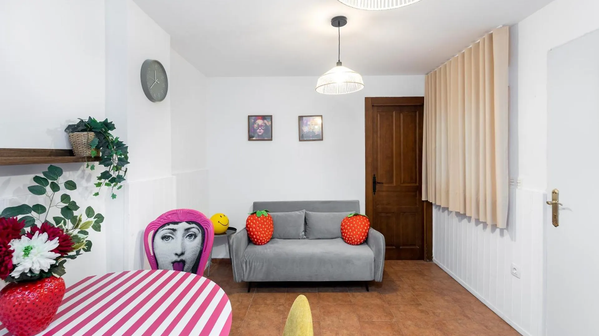 Apartamentos - Pinksparrow - Granada İspanya