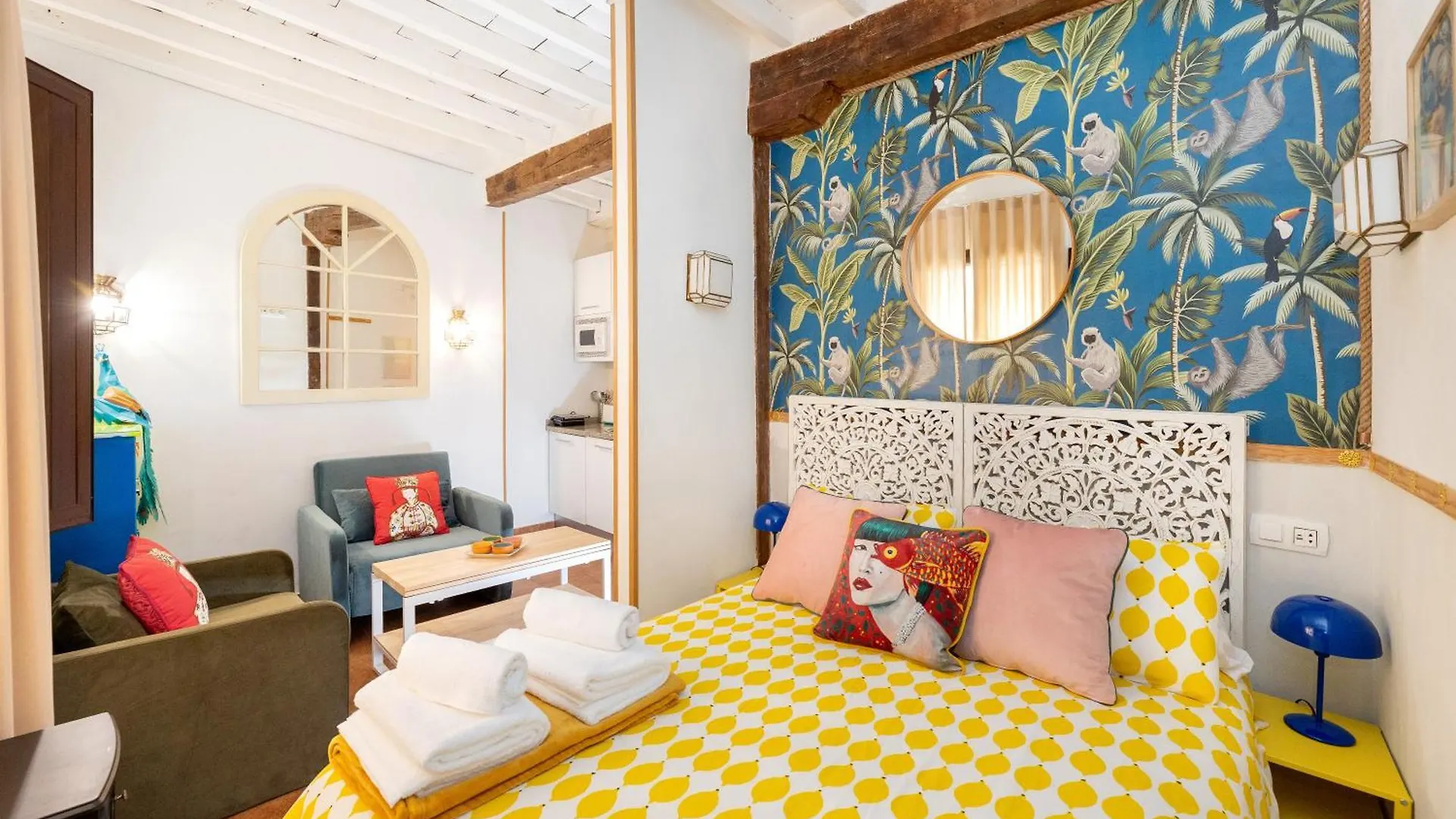 Apartamentos - Pinksparrow - Granada Apartman