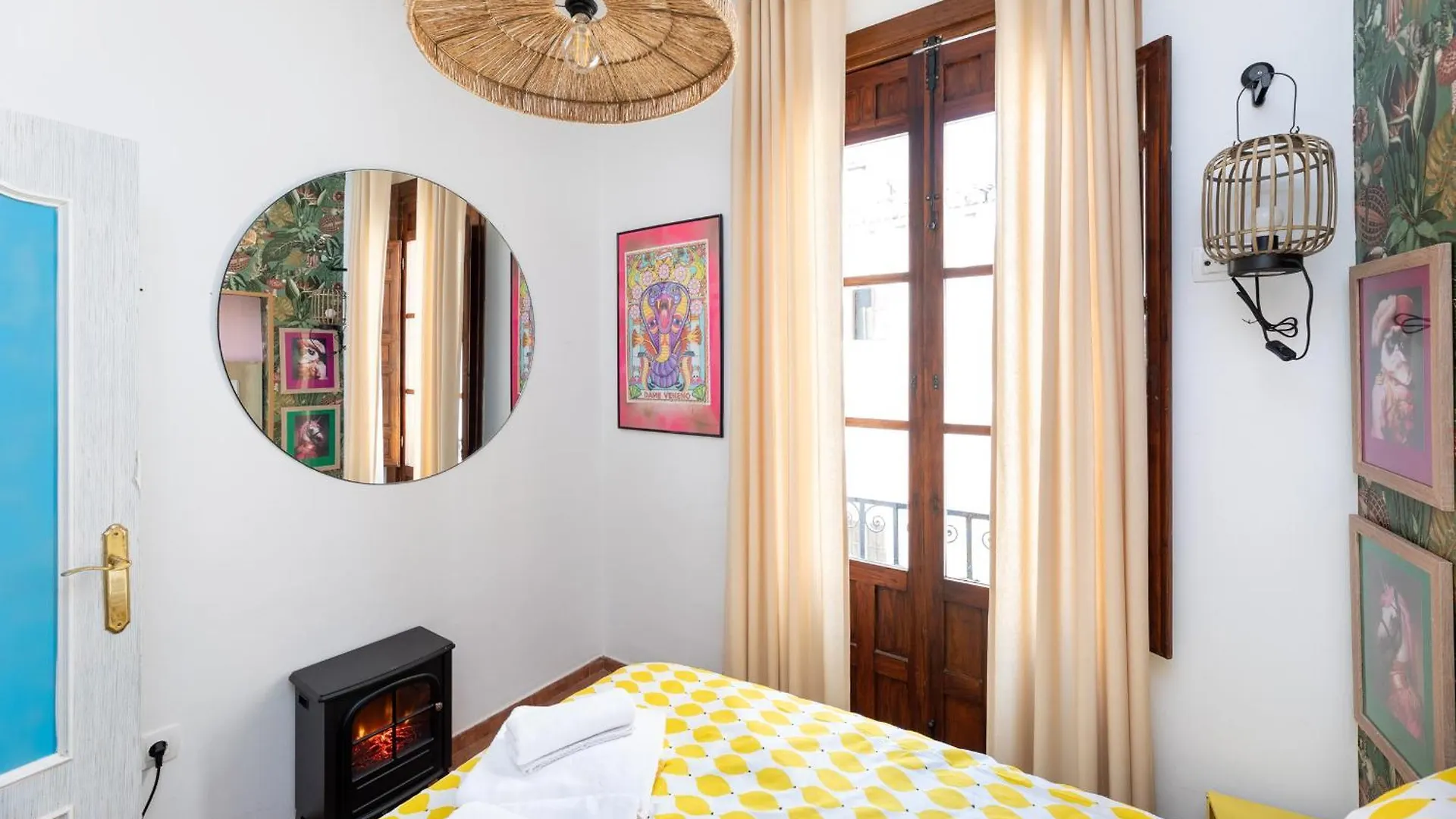 Apartamentos - Pinksparrow - Granada Apartman
