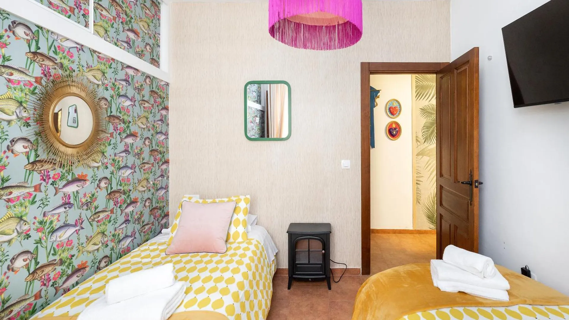 Apartamentos - Pinksparrow - Granada 0*,